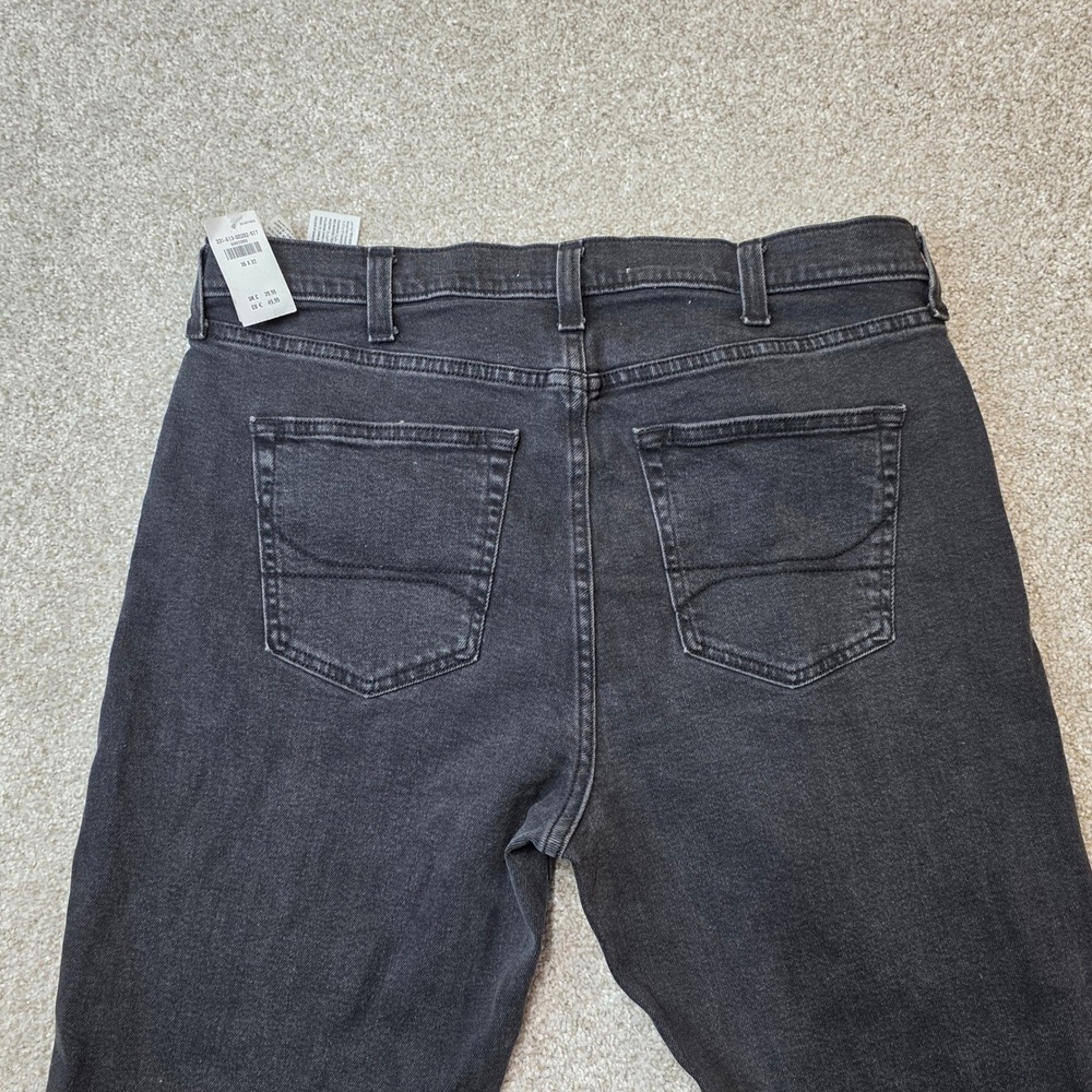Hollister Mens Loose Fit Stretch Jeans Faded Black Denim 36x32 NWT
457 - Picture 4 of 5